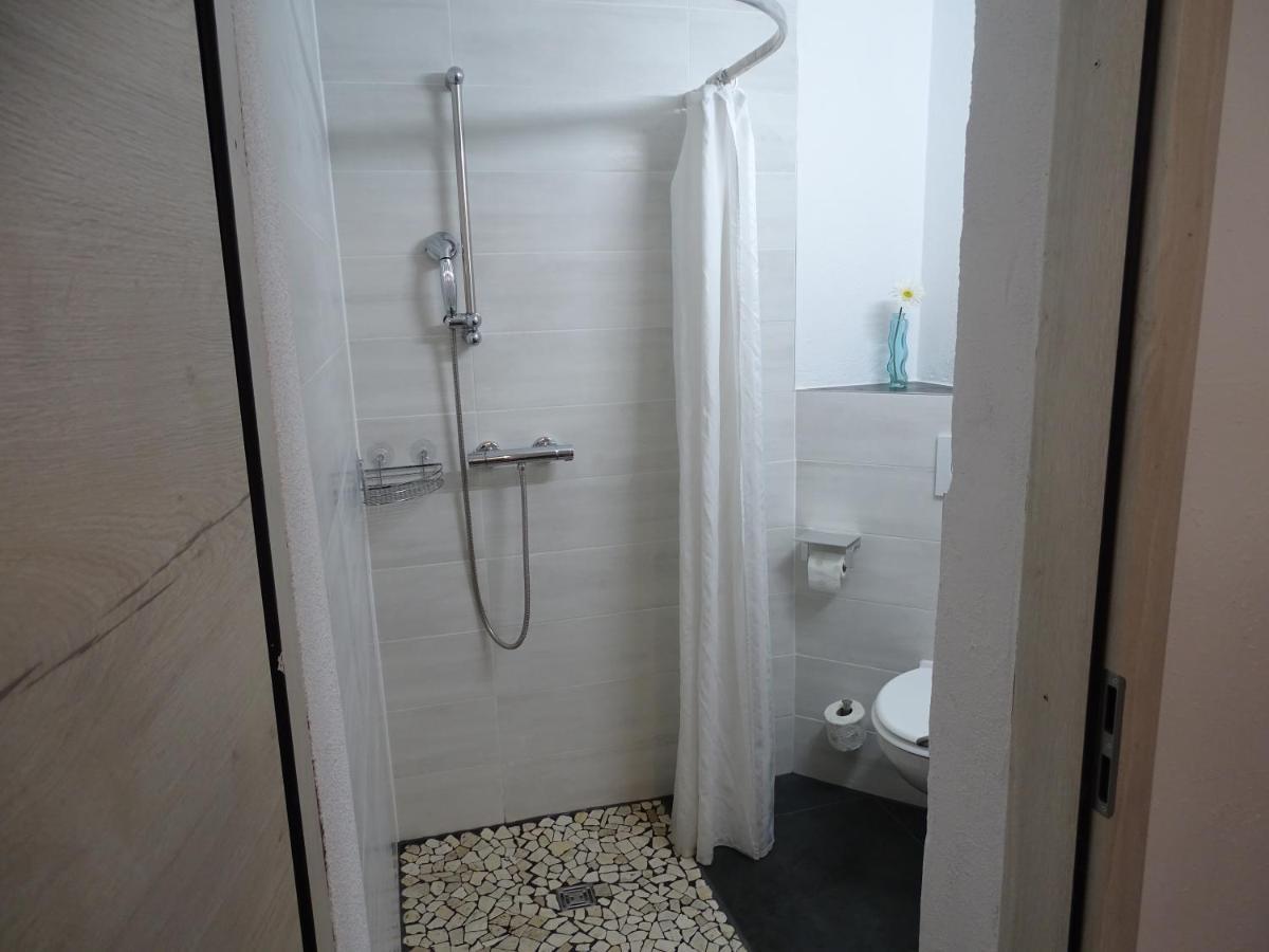 Gaestehaus Uezel Φριντρισχάφεν Εξωτερικό φωτογραφία