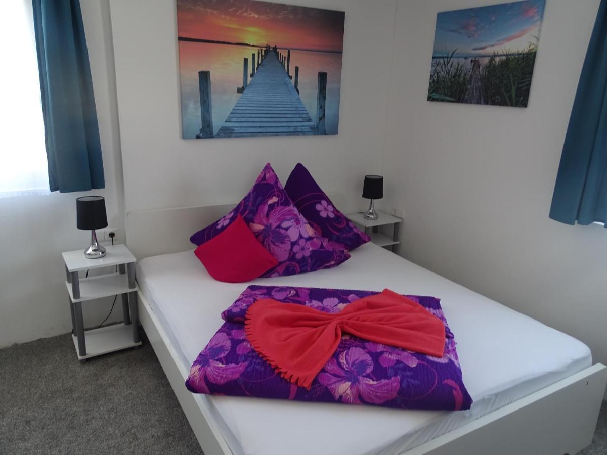 Gaestehaus Uezel Φριντρισχάφεν Εξωτερικό φωτογραφία