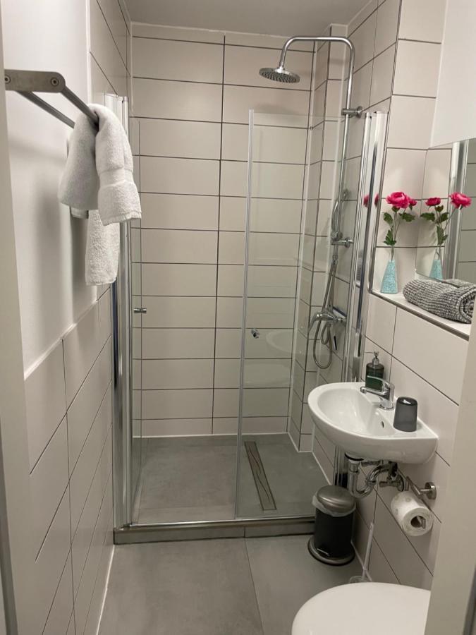 Gaestehaus Uezel Φριντρισχάφεν Εξωτερικό φωτογραφία
